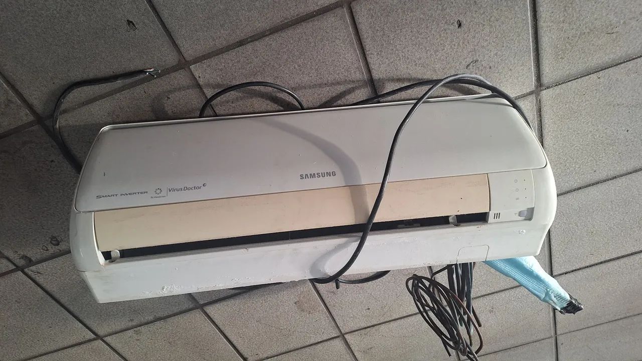 Ar condicionado sem funcionar (ideal para quem trabalha) 