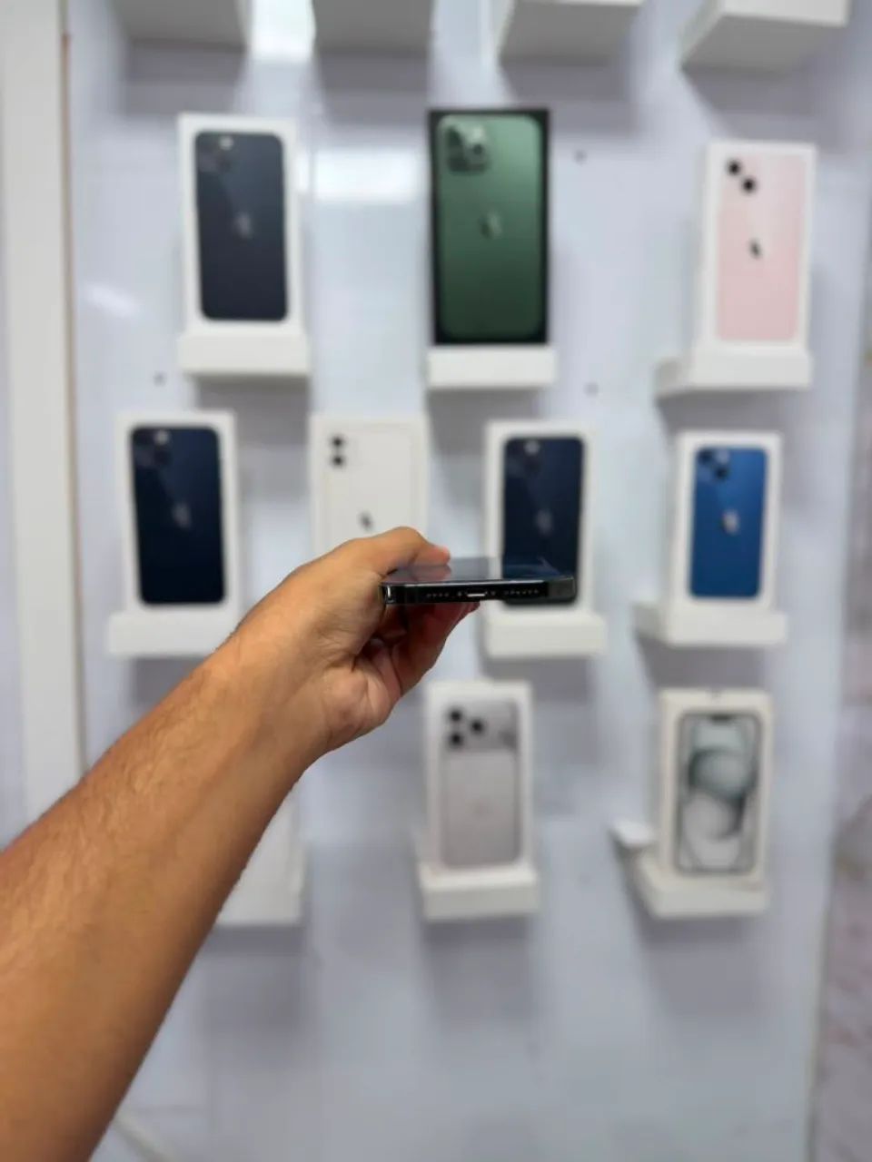 IPHONE 13 PRO MAX 128GB - R$2899,00 - Foto 2