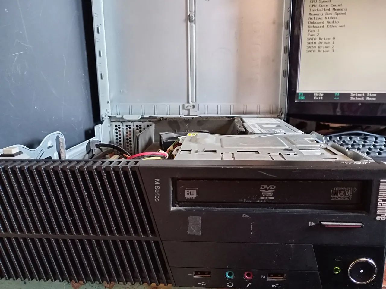 Cpu i3 4gb de ram sem HD. 150 reais  - Foto 2