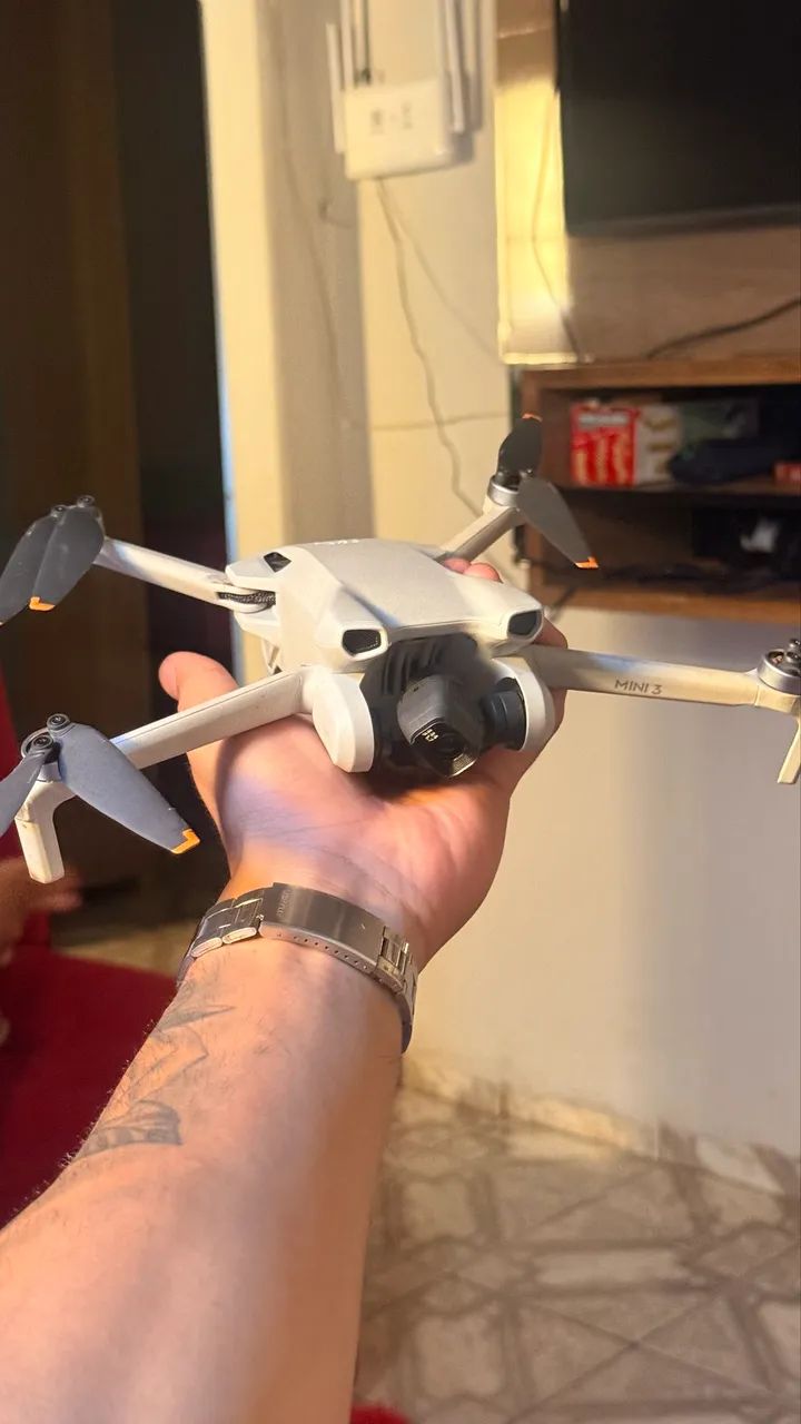 DRONE DJI MINI 3/ TELA NO CONTROLE 