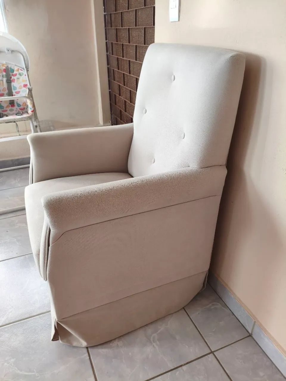 POLTRONA DE BALANÇO PARA AMAMENTAÇÃO  - Foto 3