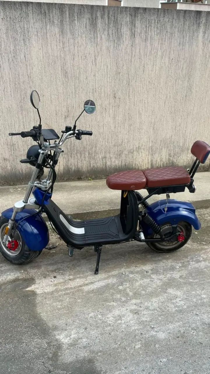 Moto elétrica usada, conservada 