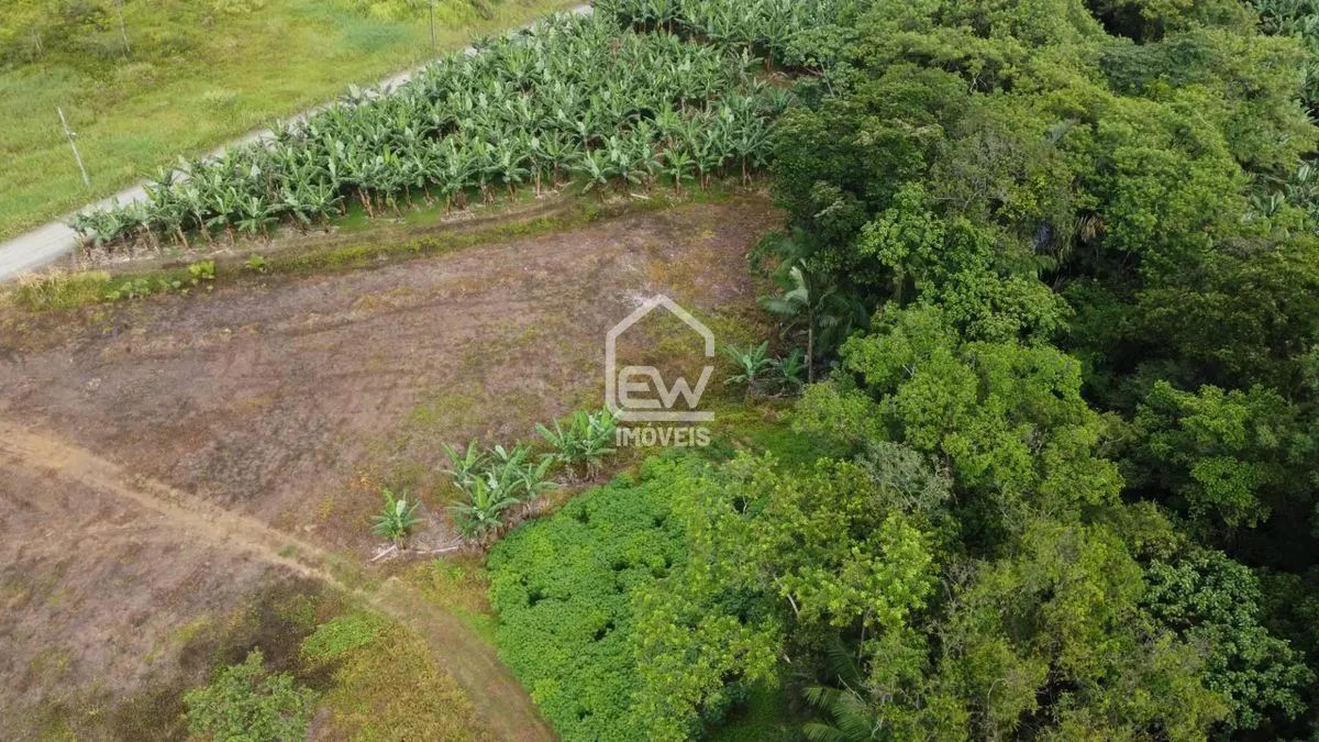 Chácara com Área Total de 21.700m² em Schroeder, SC