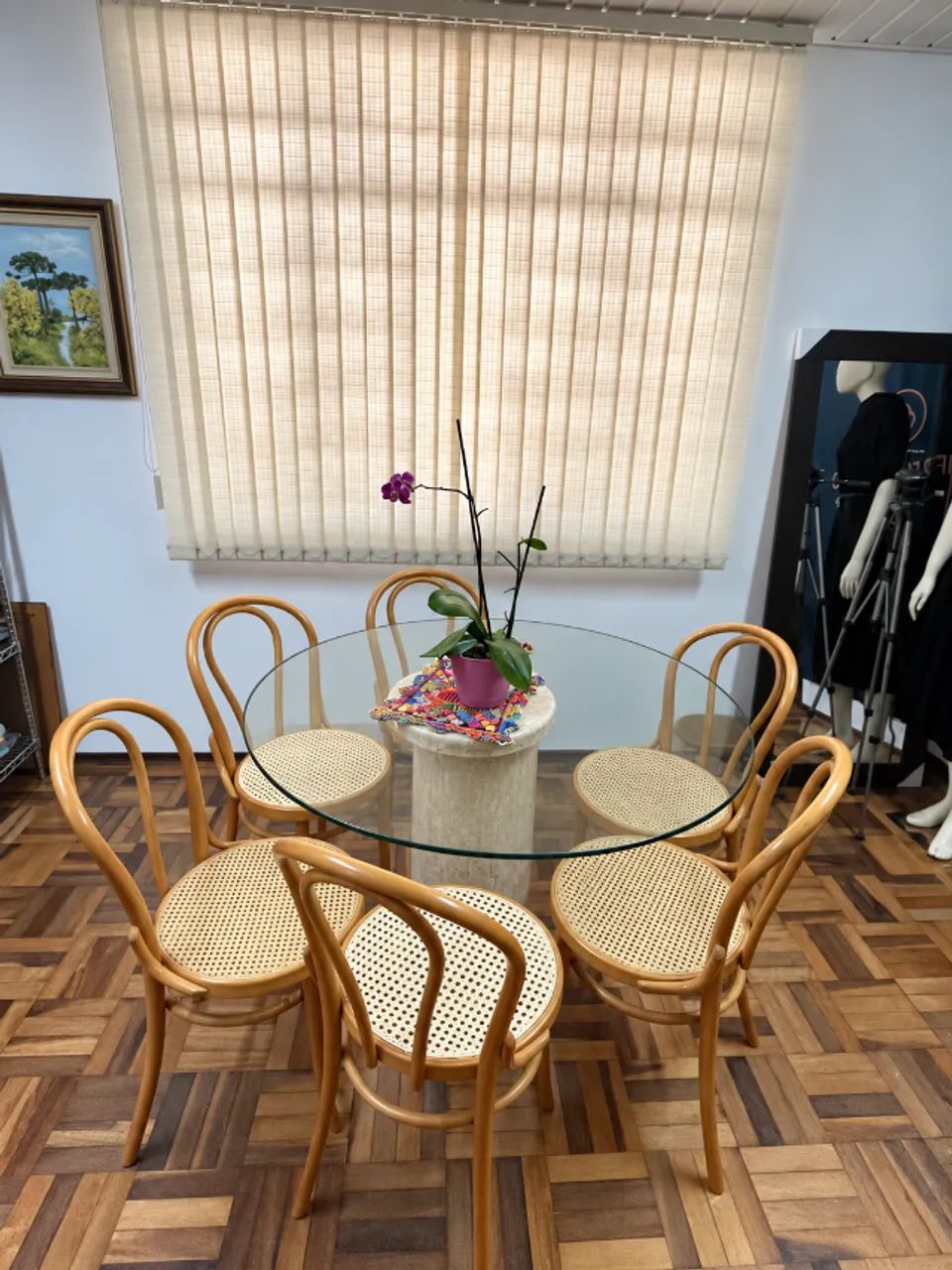 Mesa com 6 cadeiras tipo Thonart