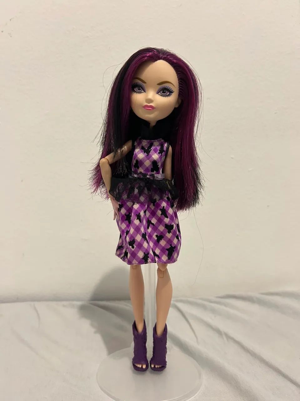 Boneca Ever After High Raven Queen picnic 