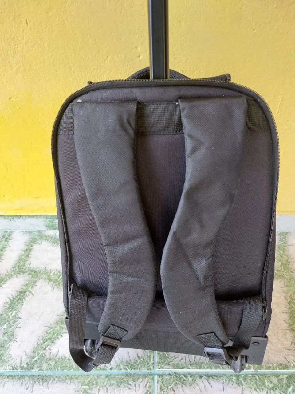 Mochila Samsonite de rodinhas preta - Foto 4