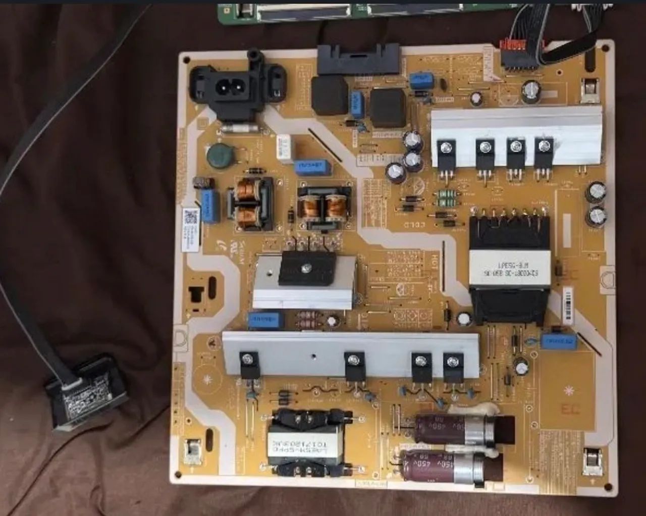 Placa mãe com cabo power, E placa de fonte smart Tv Samsung 55 pol Model UN55NU71100G - Foto 3