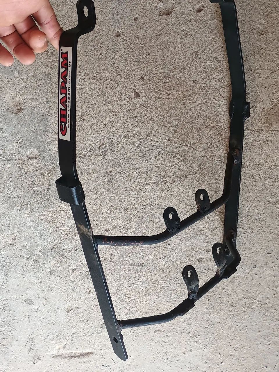 VENDO BAU MOTO E SUPORTE  COMPLETO