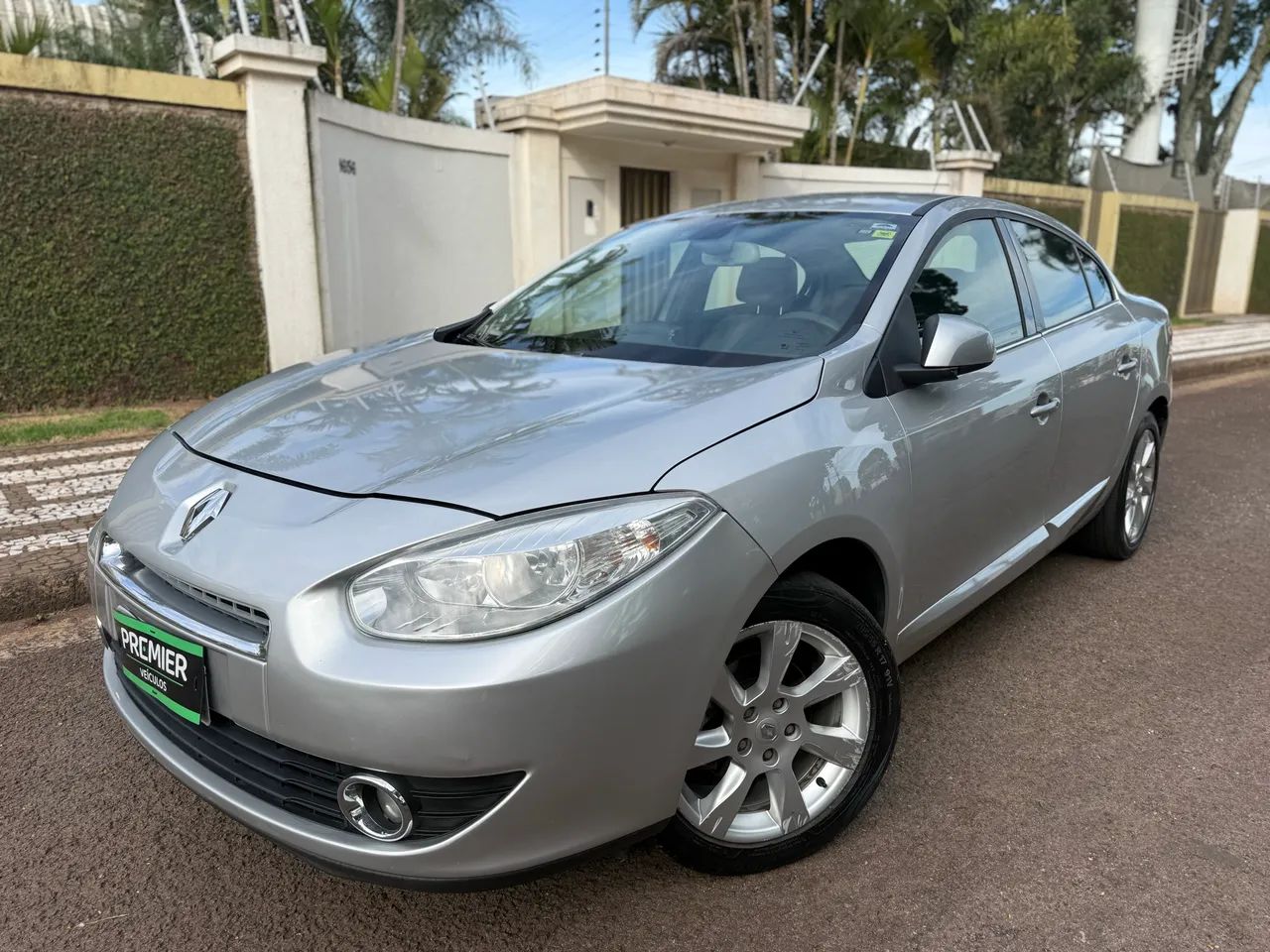 Renault Fluence FLUENCE Sedan Privilège 2.0 16V FLEX Aut 2011