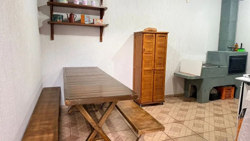 mesa com 2 bancos - Foto 3