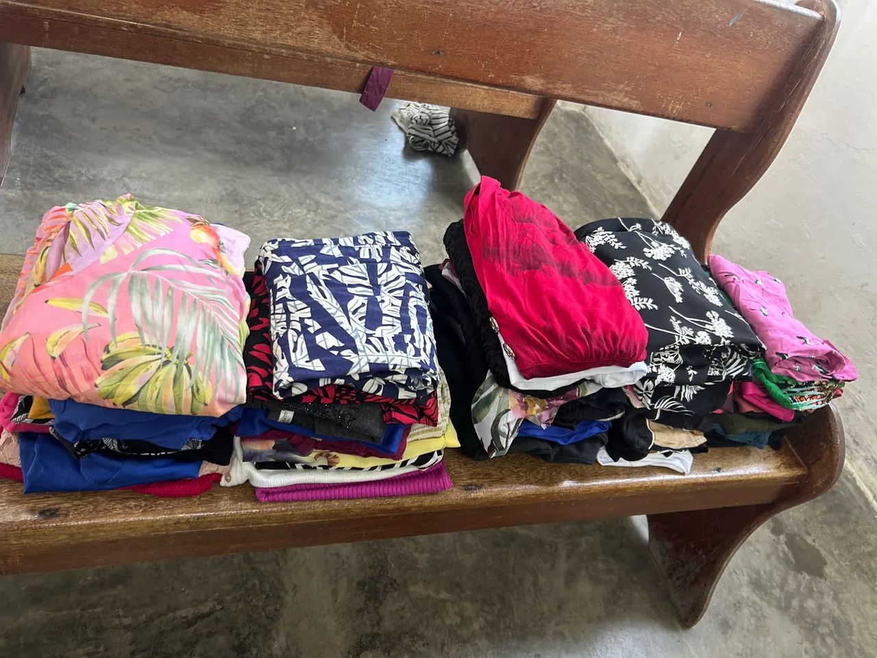 Lote de blusas femininas 