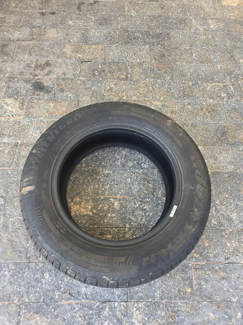 Pneu aro 15