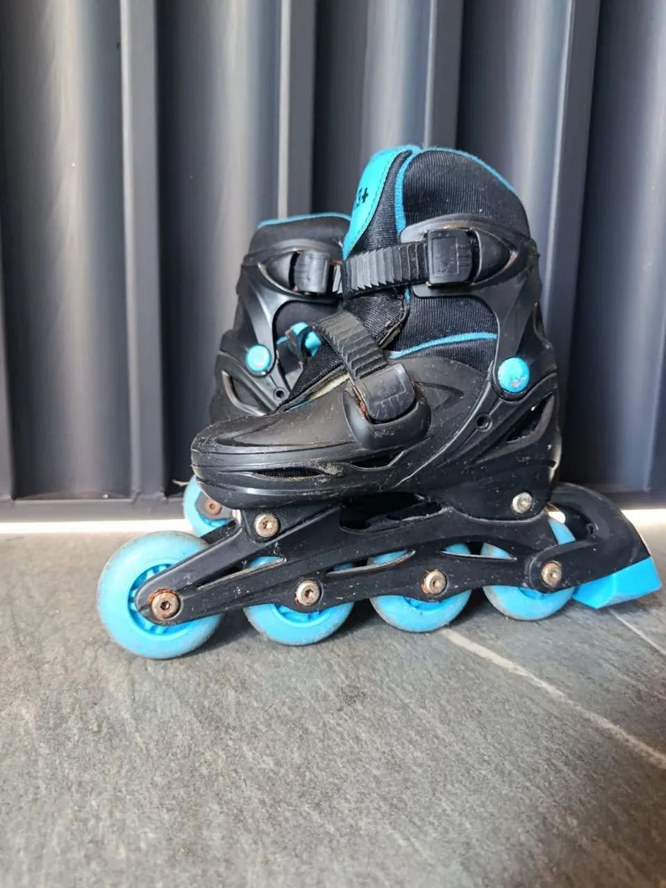 Patins com led inline ajustável  - Foto 2