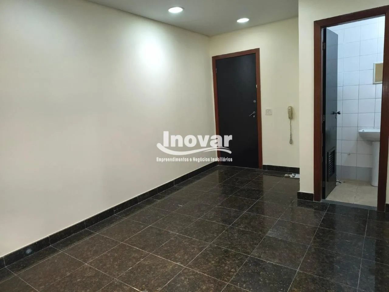 Sala com 38m² Mobilhada em prédio de auto luxo na Avenida Augusto de Lima - Foto 2