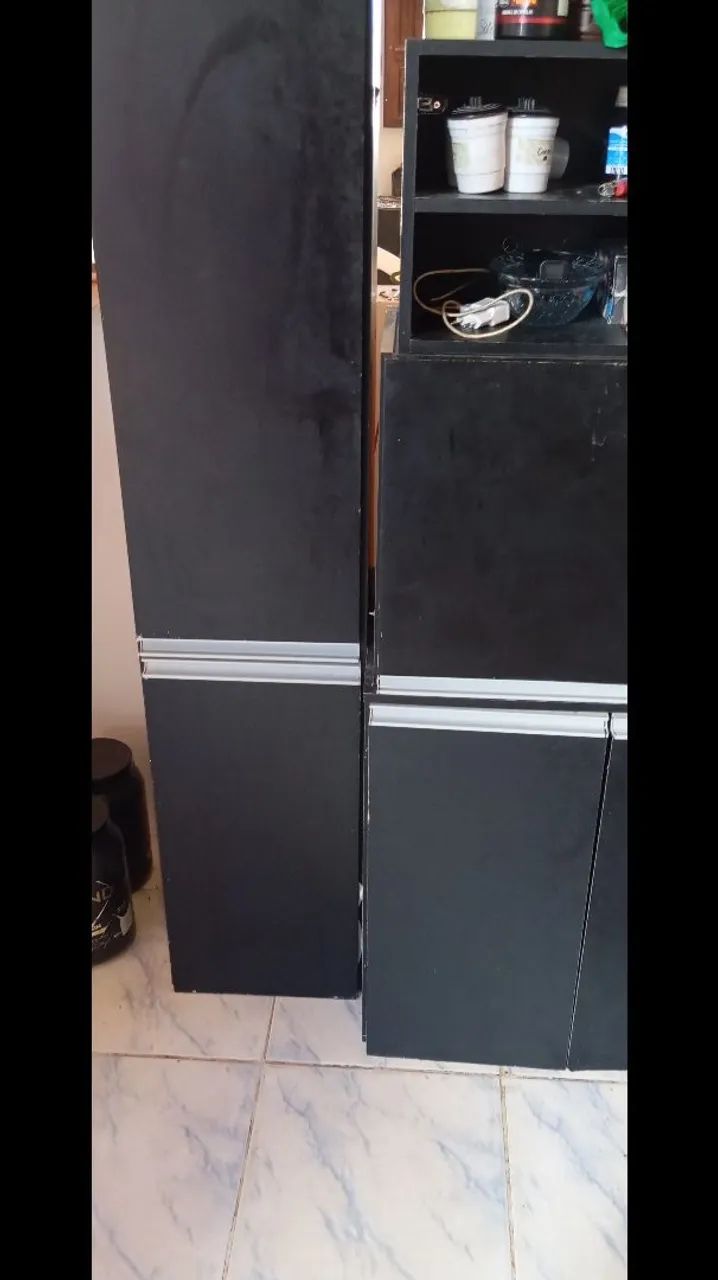 Vendo armário de cozinha completo 