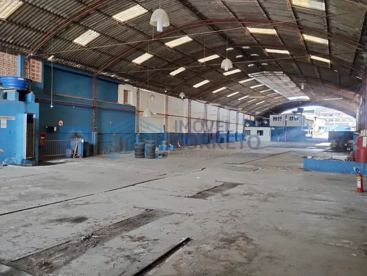 Galpão com Pátio - Vila Valqueire- 3.900 m2 - Cód. 1752 - Foto 2