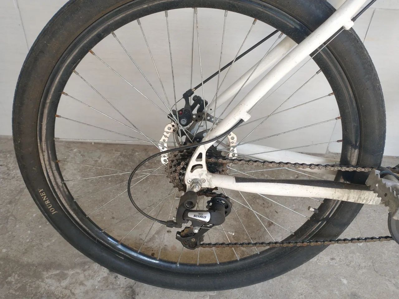 Bicicleta alumínio aro 26  - Foto 3