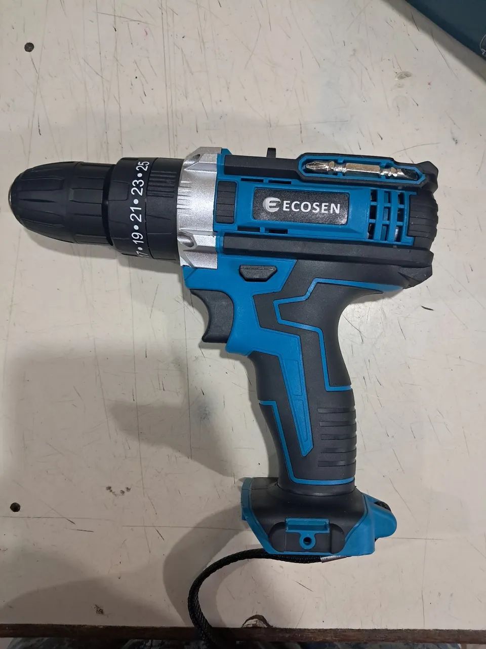 Parafusadeira/furadeira a bateria