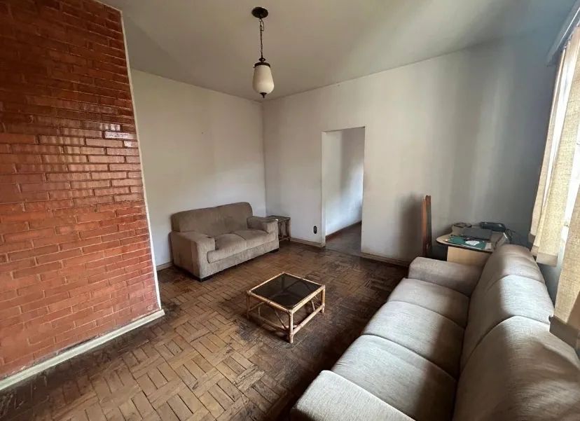 CASA - PONTO COMERCIAL OU RESIDENCIAL