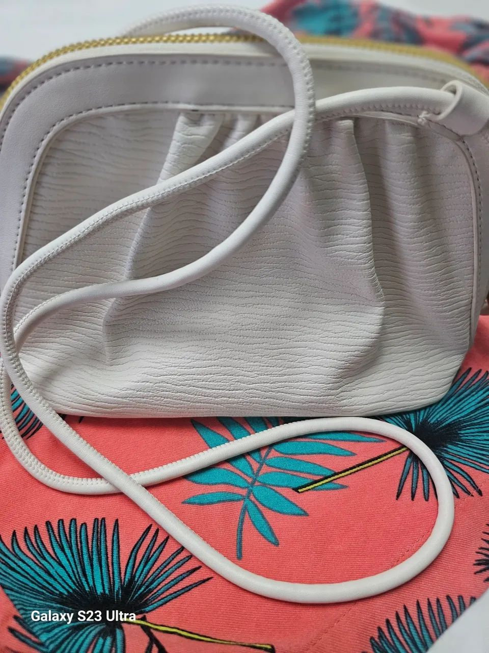Bolsa branca tiracolo  - Foto 2