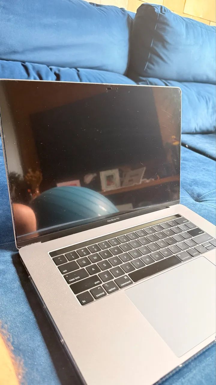 MacBook Pro 15 - i7 6 core - TouchBar - 16gb DDR4 - 512ssd - 2018 - Vídeo dedicado - Foto 5