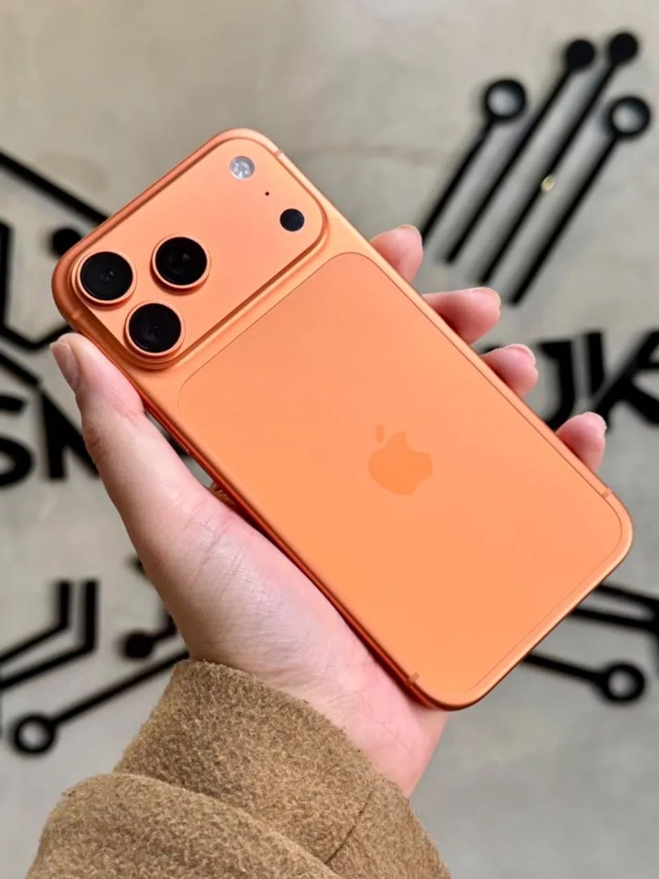 iPhone 17 Pro Max Laranja 512GB 100% (Nota e garantia Apple 04/2027) - Foto 4