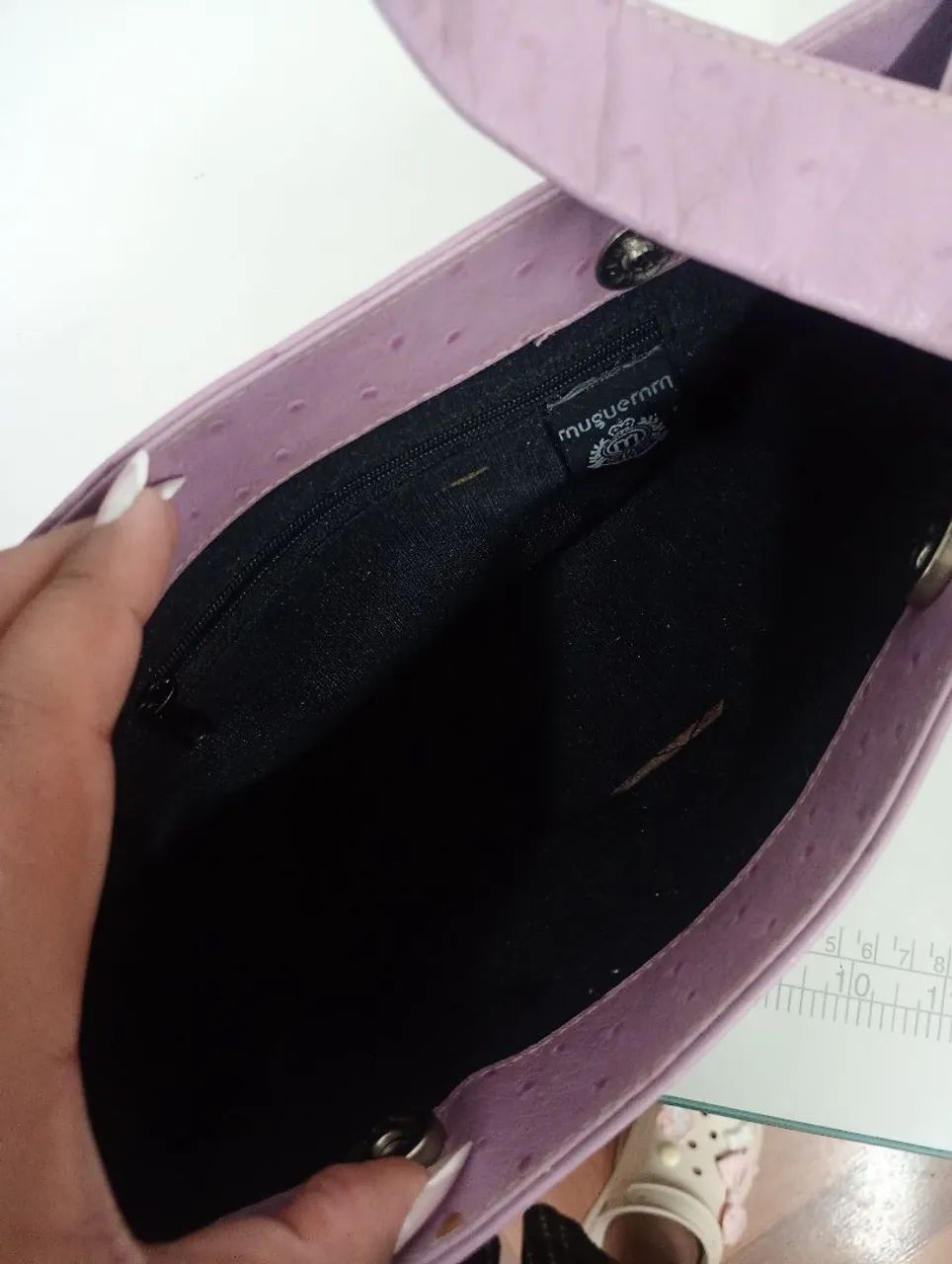 Bolsa lilás texturizada Mugler  - Foto 3