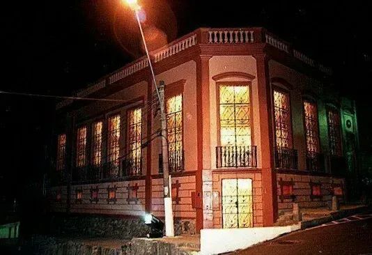 Casa comercial no Centro  4 pisos  600 m²