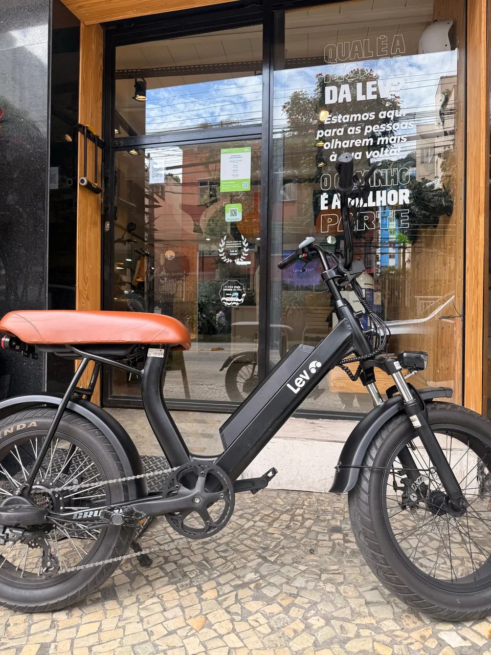 LEV CRUISER PRETA  - Foto 4
