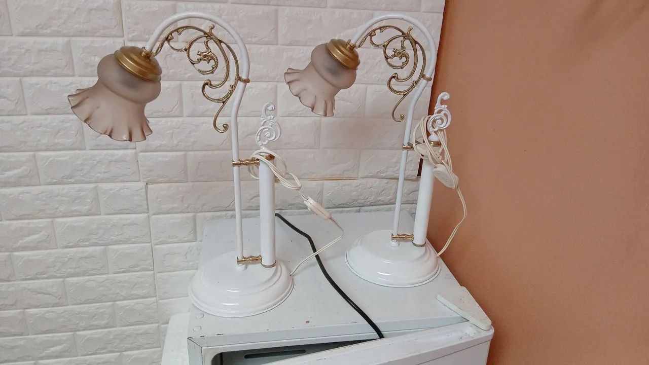 Par de abajour