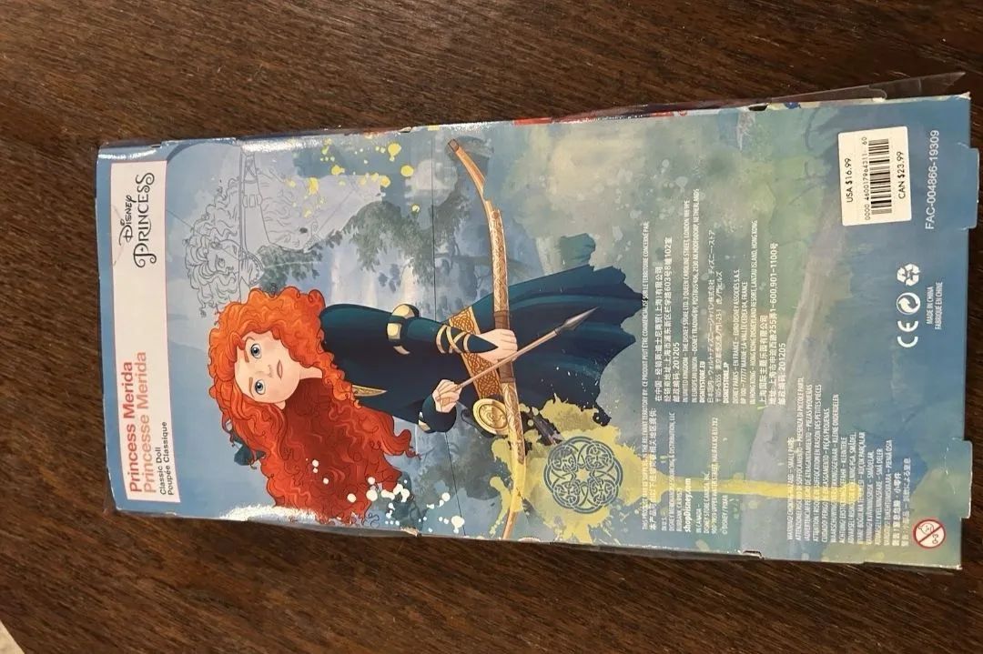 BONECA BARBIE MERIDA PRINCESA DISNEY STORE NOVA LACRADA COM ANEL DE BRINDE - Foto 3