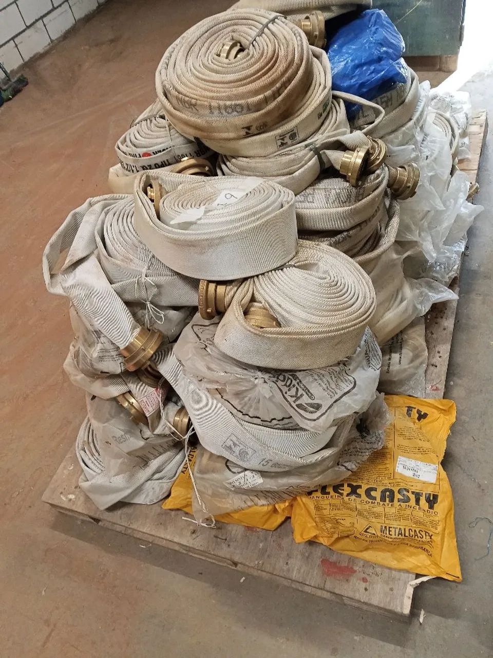 Vendo mangueiras de combate a incêndio. - Foto 2