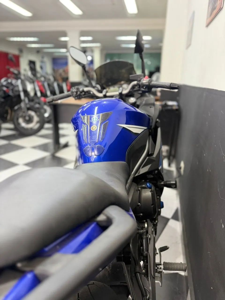 XJ 6F - Foto 4