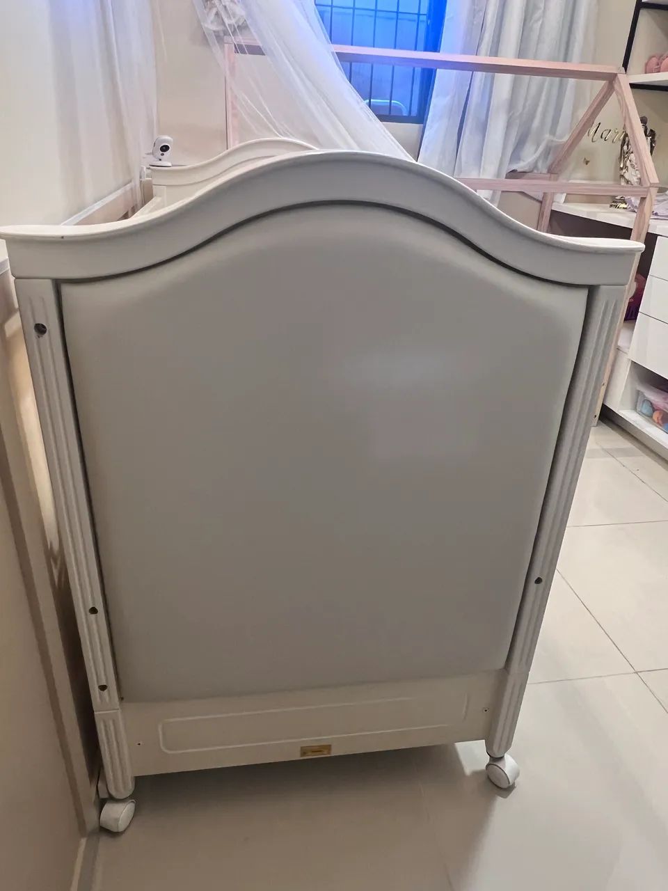 BERÇO ESTILO PROVENÇAL BRANCO OFF-WHITE + COLCHÃO + MOSQUITEIRO - Foto 5