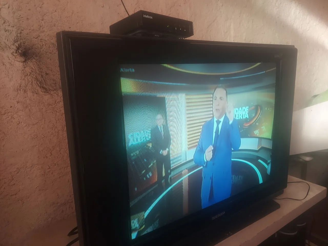 Tv de tubo com conversor muito boa - Foto 2