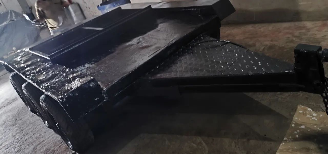 Carrocinha reforçada 03 eixos documentada  - Foto 5