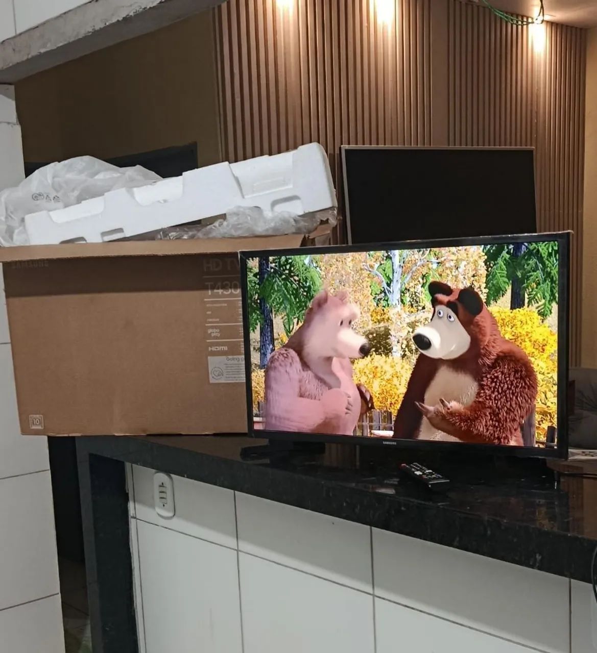 TV SAMSUNG 32 POLEGADAS SMART !! 4 MESES DE USO 