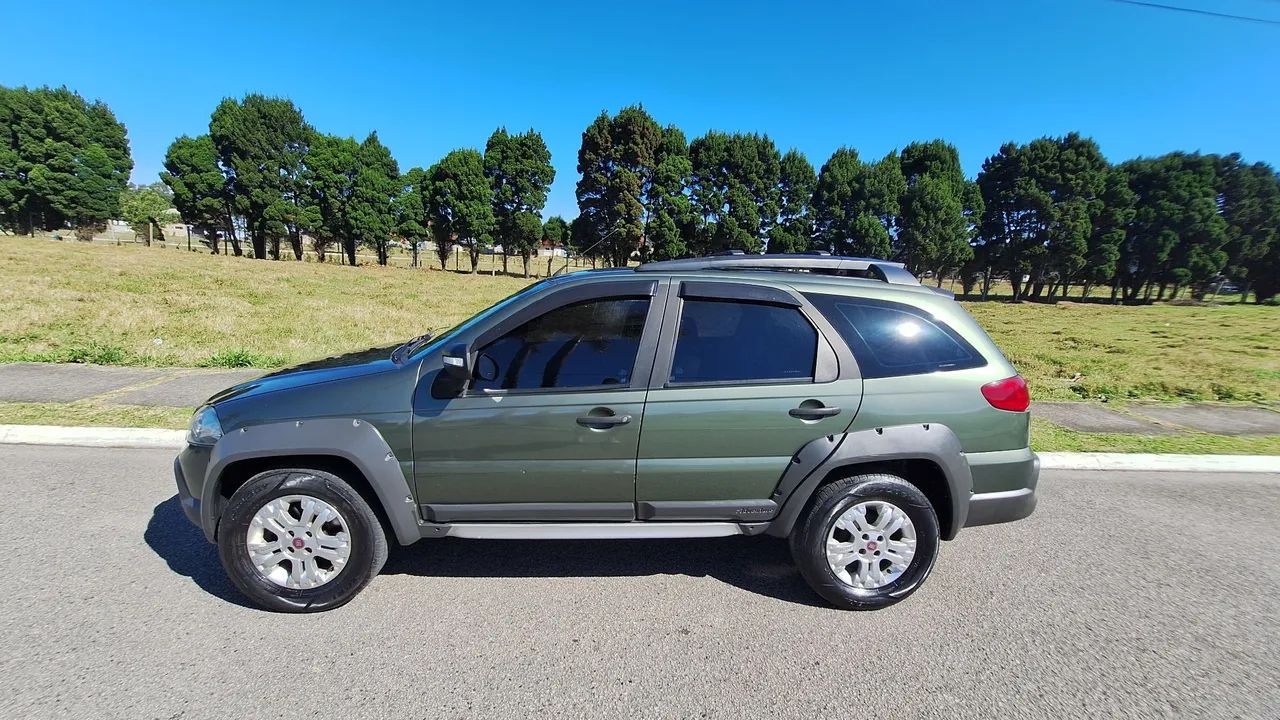 Fiat Palio Weekend Adventure Locker 1.8 Flex 2012