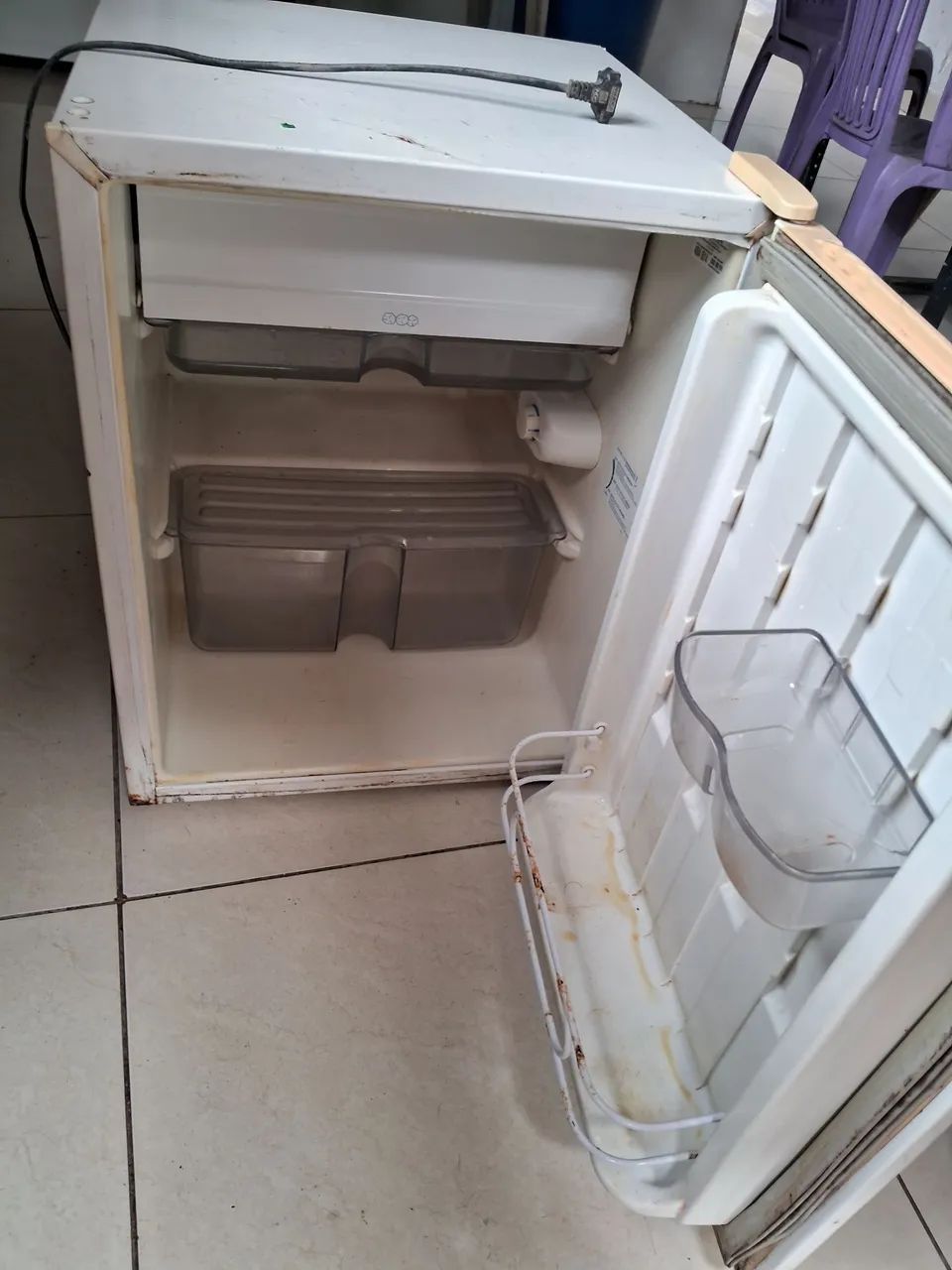 Vendo frigobar funcionando perfeitamente  - Foto 4