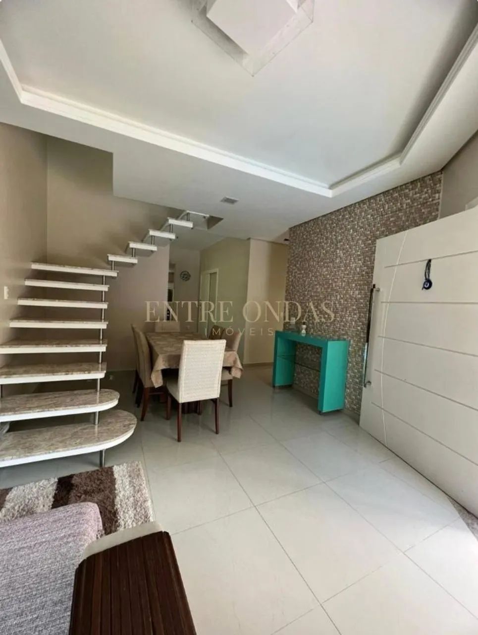 Casa com 3 quartos no bairro Lagoa da Conceição, Florianópolis. - Foto 3