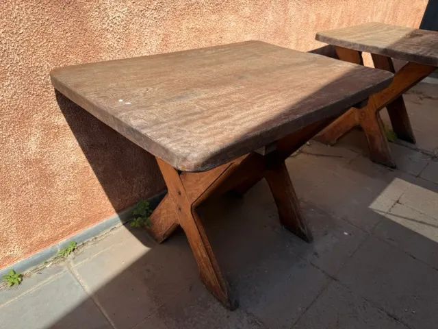 Mesa Rústica de Madeira Maciça