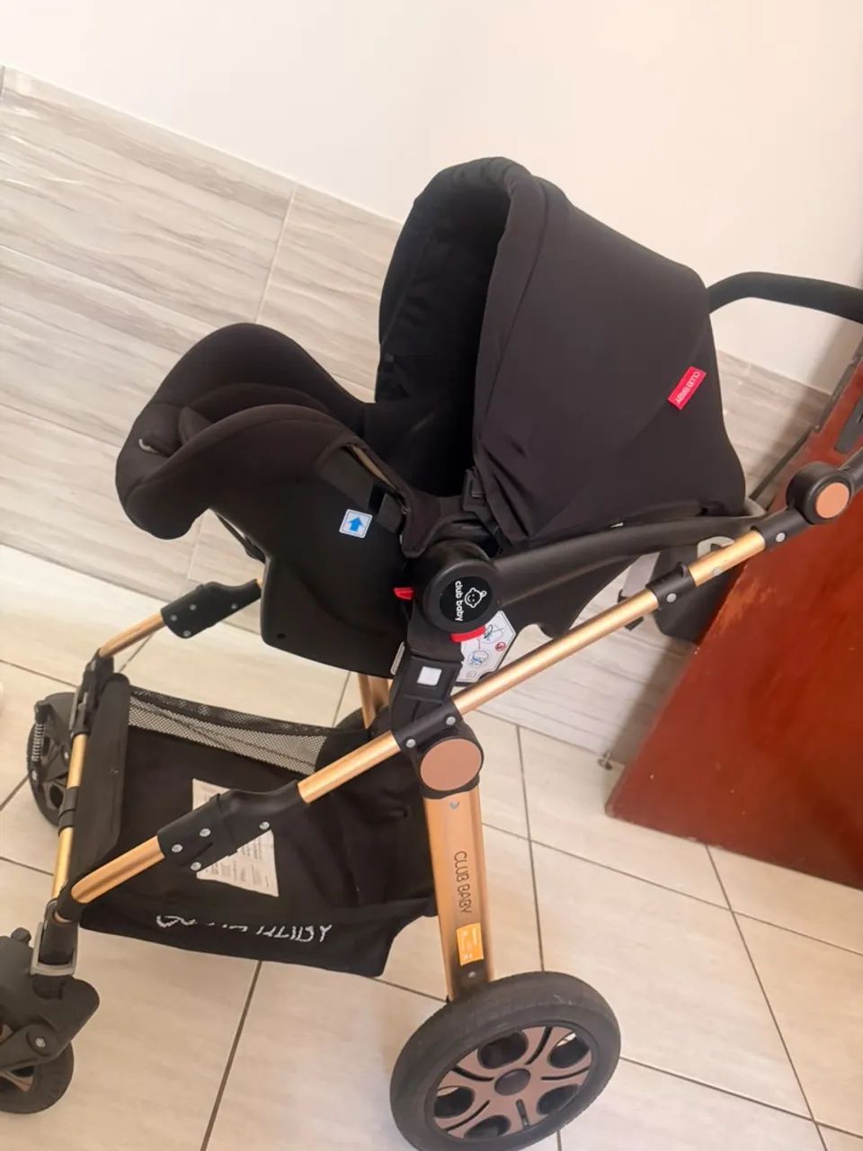 Carrinho de bebê + bebê conforto  - Foto 2
