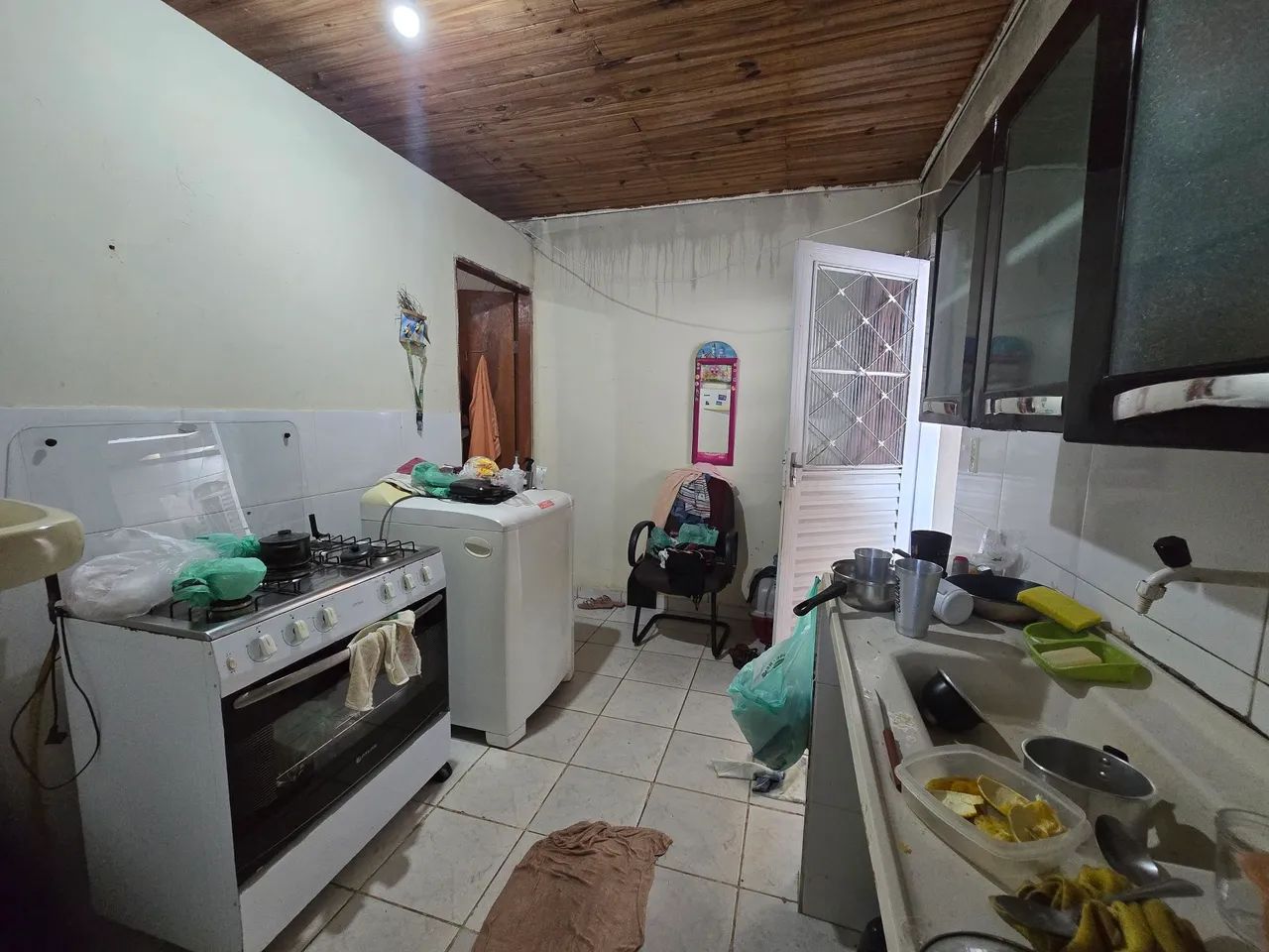 Casa de 3 quartos + 3 kitsnets, para gerar renda  - Foto 5