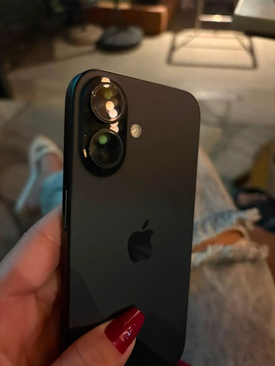 Iphone 16 preto, 128gb, com 92% de saude de bateria  - Foto 2