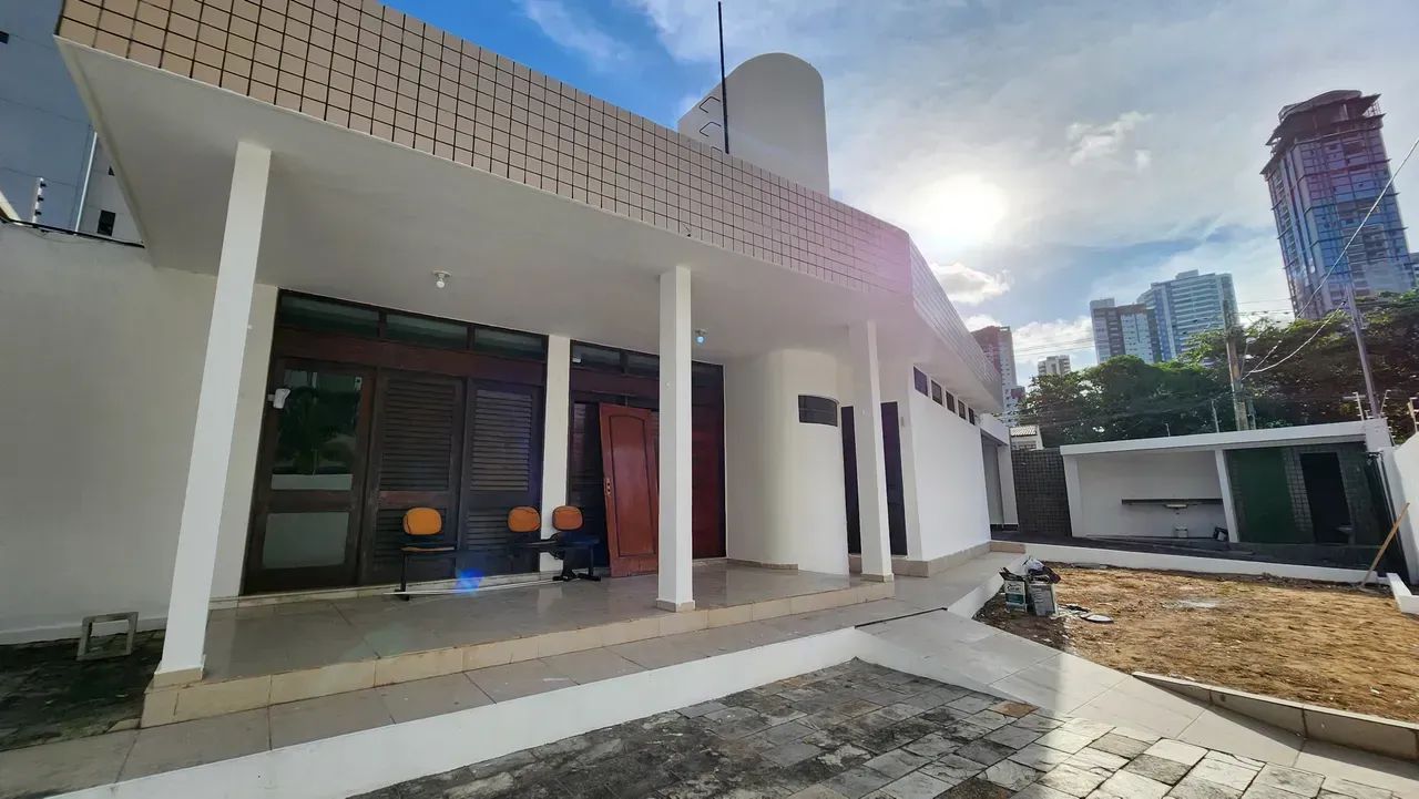 Ponto Comercial à Venda no Cabo Branco, Esquina !!!