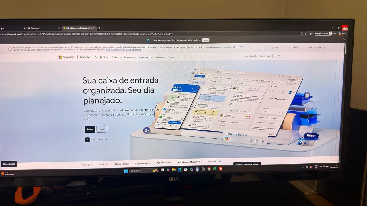 Monitor LG UltraWide 29? 29UM68-P - Funcionando, com linhas na tela - Foto 3