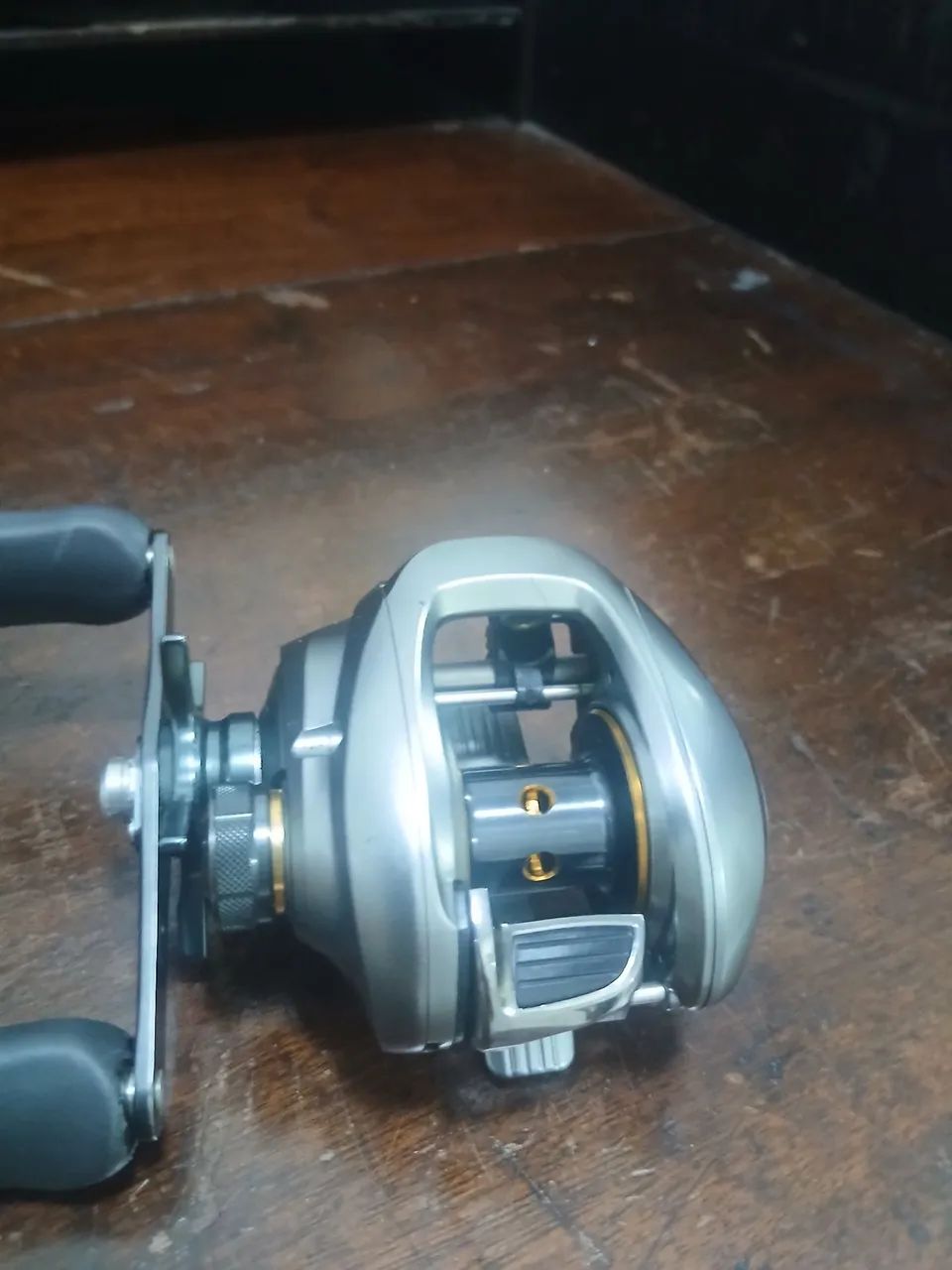 Carretilha shimano aldebaran mg7 japan esquerda - Esportes