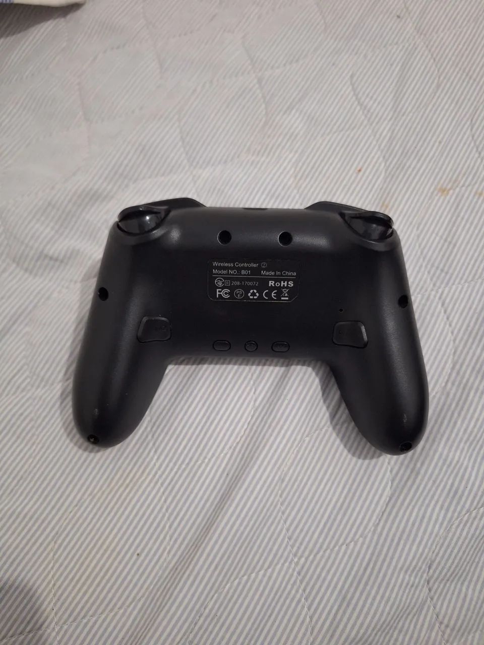 Controle Gamepad Sem Fio Com Led compatível com Pc, Nintendo Switch e Celular - Foto 3