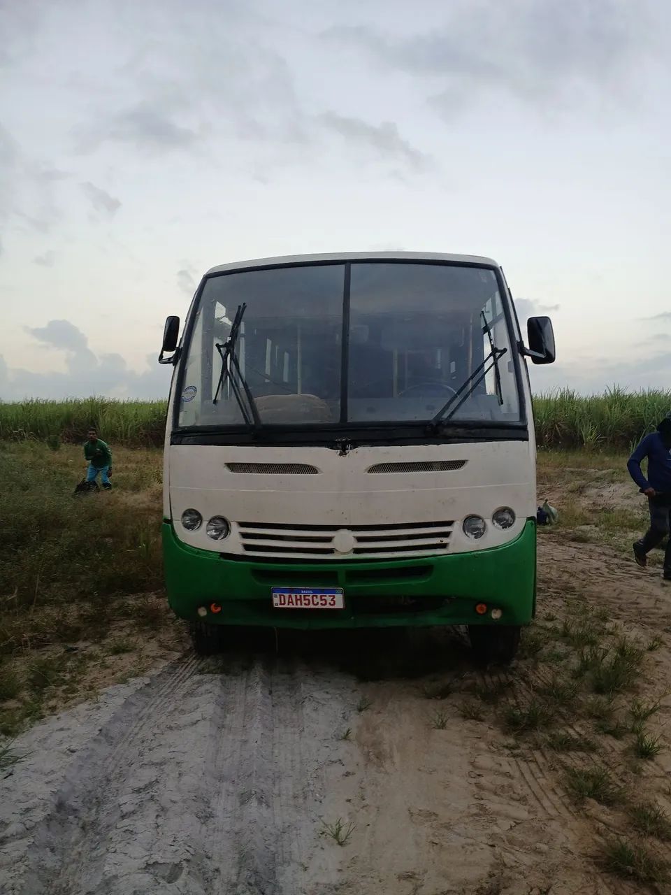 Micro  ônibus Mercedes-Benz  - Foto 2