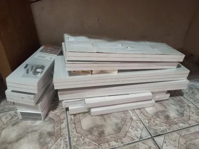 Kit Variados Prateleiras de Parede